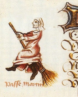 Die Buchmalerei in einer alten Handschrift zeigt eine Hexe, die auf einem Besen fliegt.