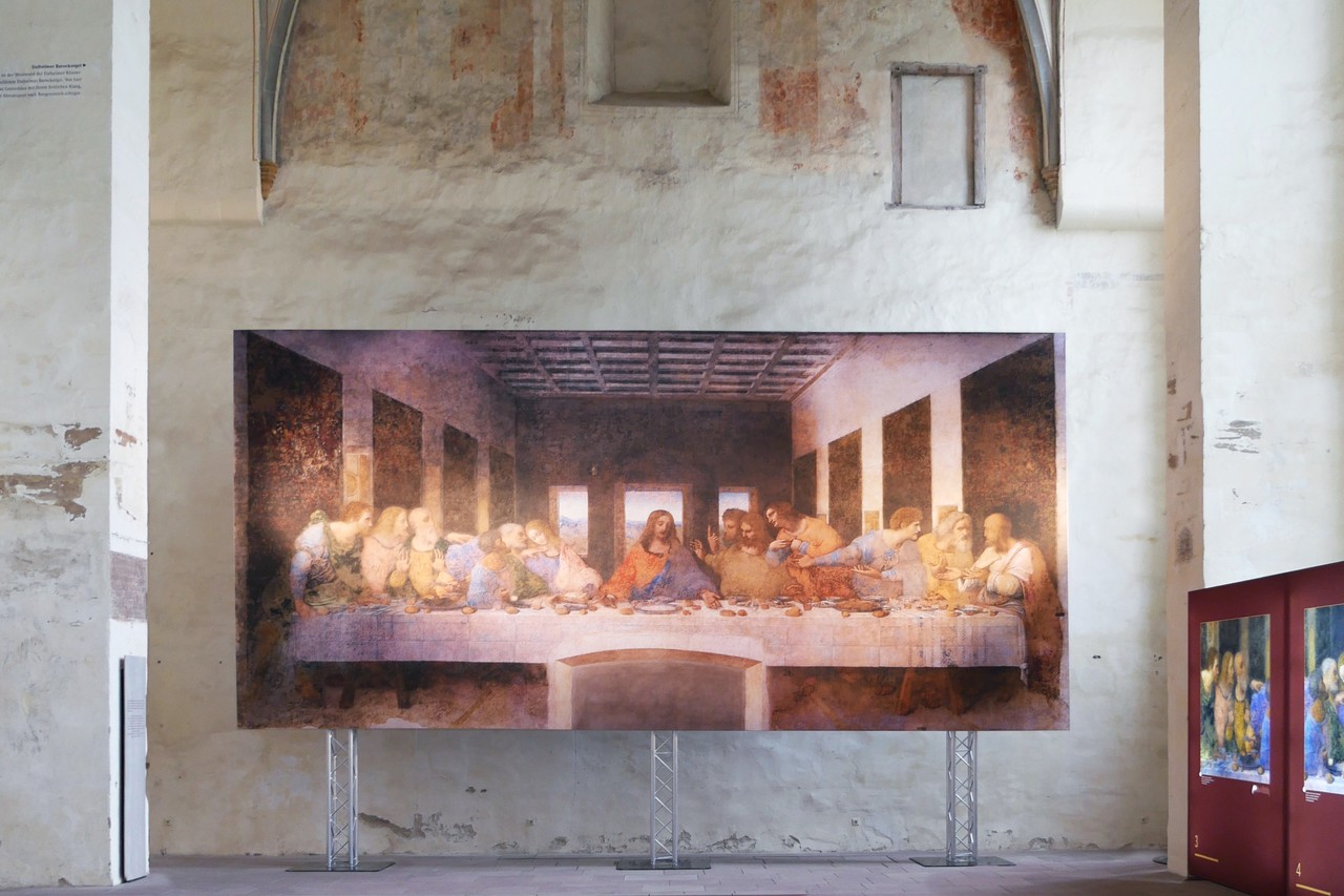 In der Dalheimer Klosterkirche steht eine originalgetreue Kopie von Leonardo da Vincis Gemälde namens das letzte Abendmahl.